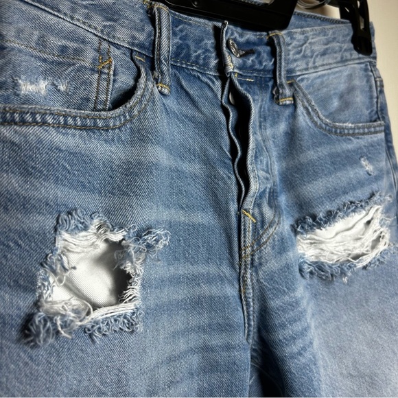 American Eagle Jeans Mens 29x30 Athletic Distressed Light Wash Denim button Fly - Picture 5 of 9